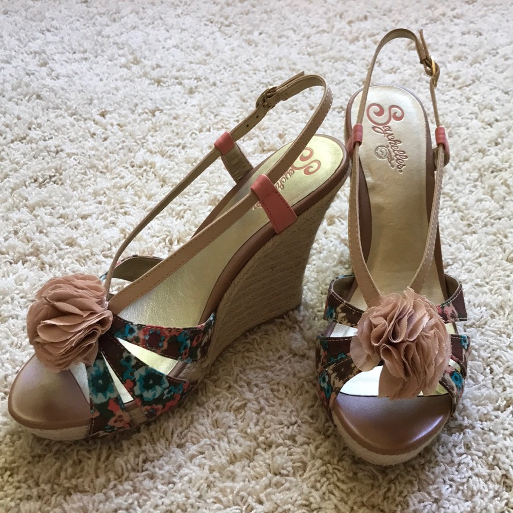 Seychelles Flower Print Wedges